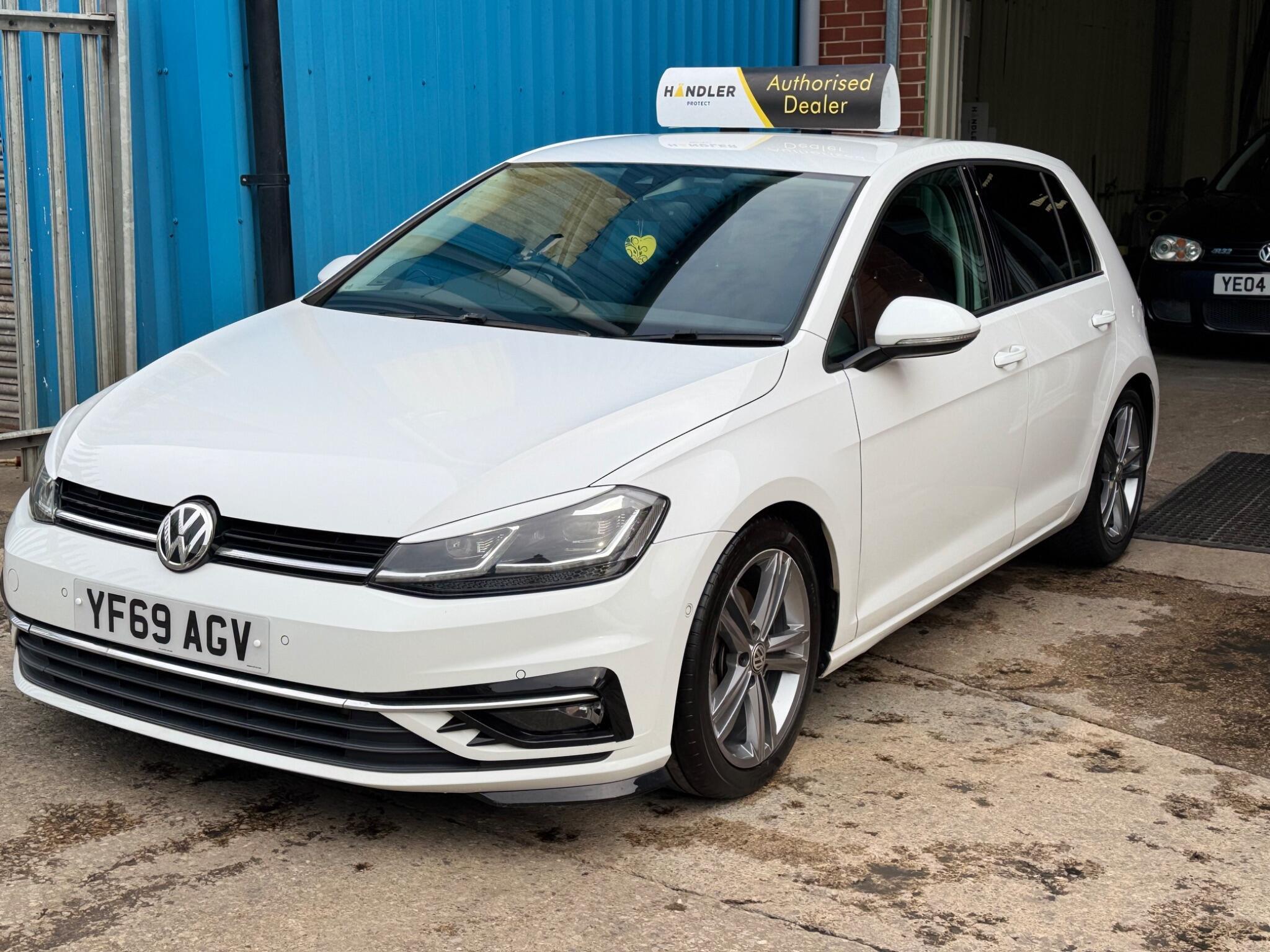Volkswagen Golf - Image 14