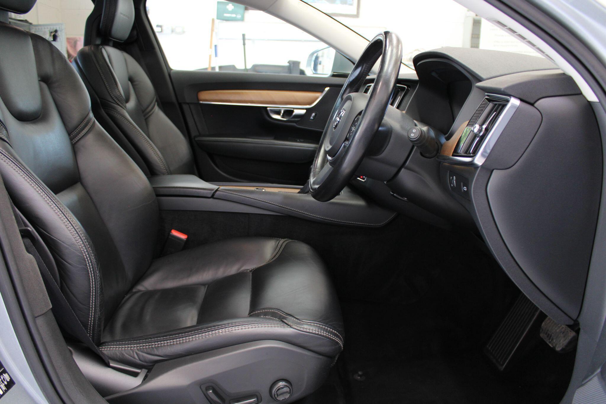 Volvo V90 - Image 25