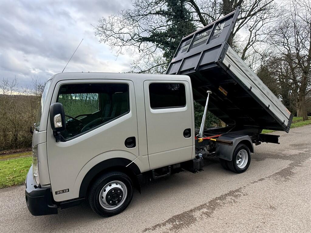 Nissan NT400 Cabstar - Image 13