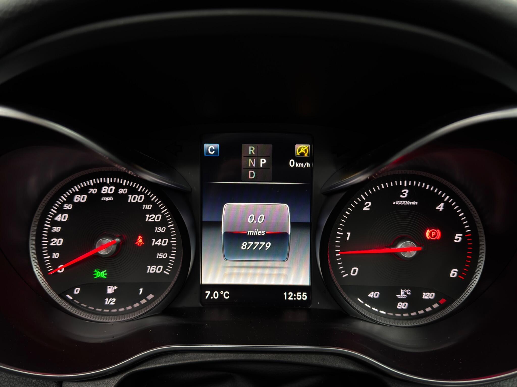 Mercedes GLC - Image 23