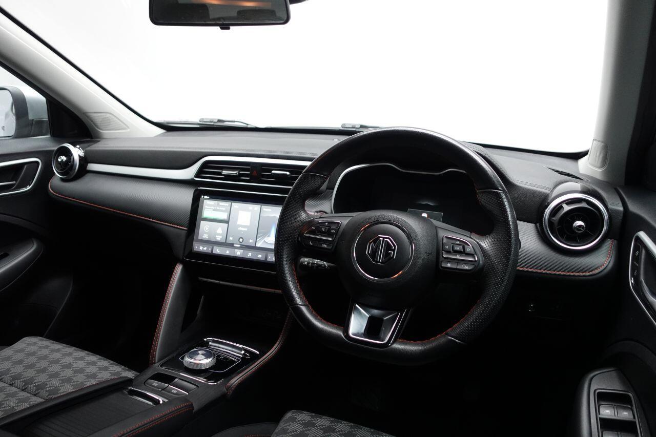 MG MG ZS - Image 13