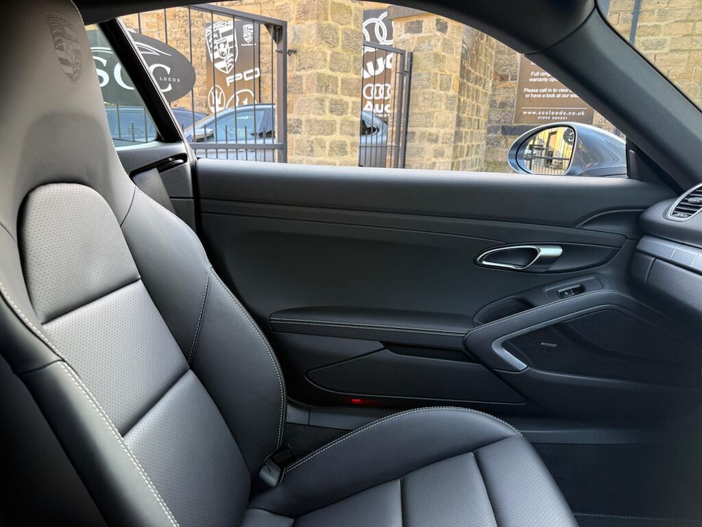 Porsche 718 Cayman - Image 45