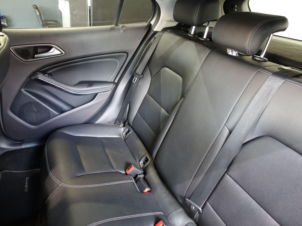 Mercedes-benz GLA - Image 16