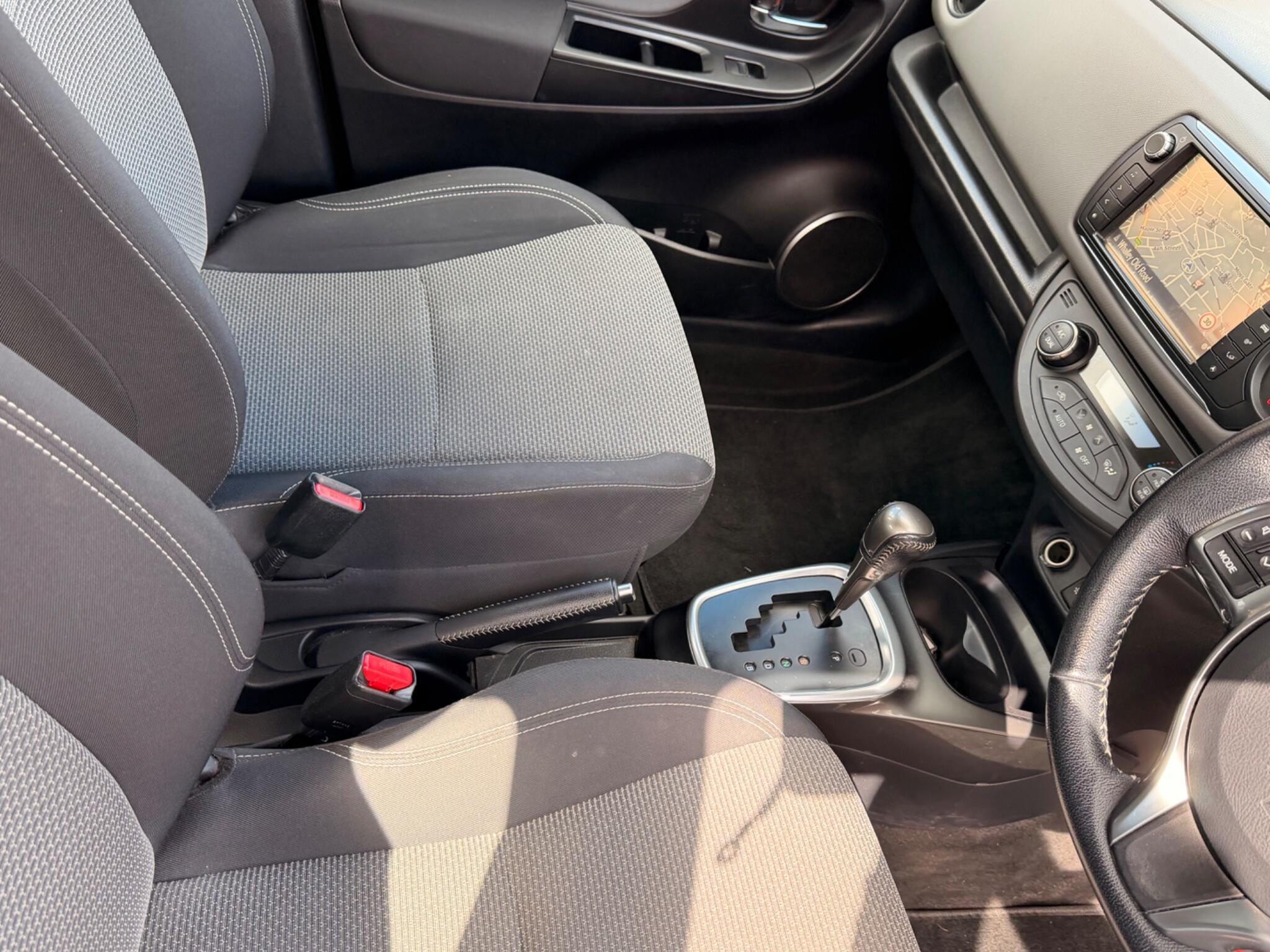 Toyota Yaris - Image 15