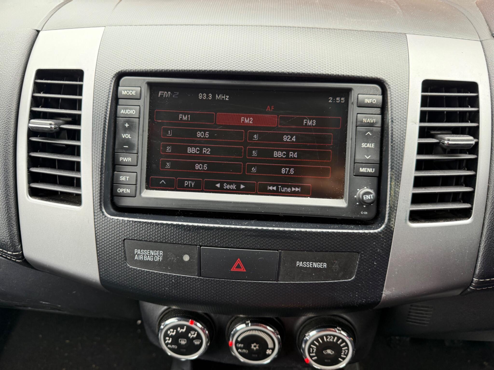 Citroen C-Crosser - Image 11