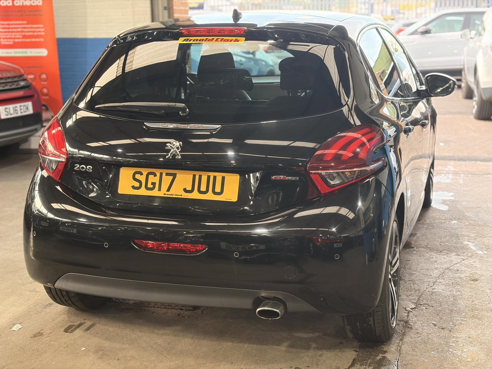 Peugeot 208 - Image 8