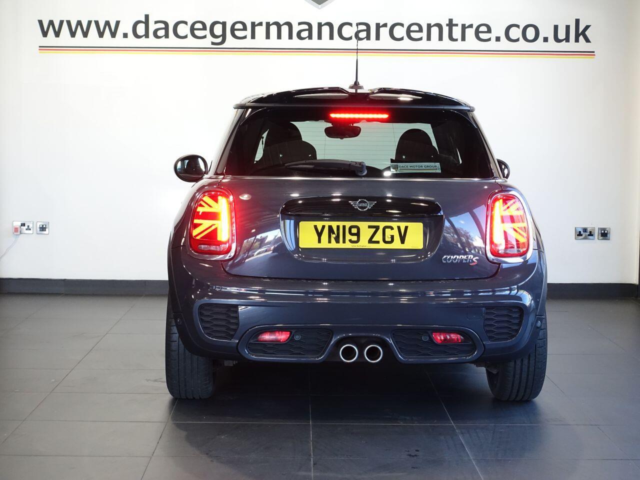 MINI Hatch - Image 8