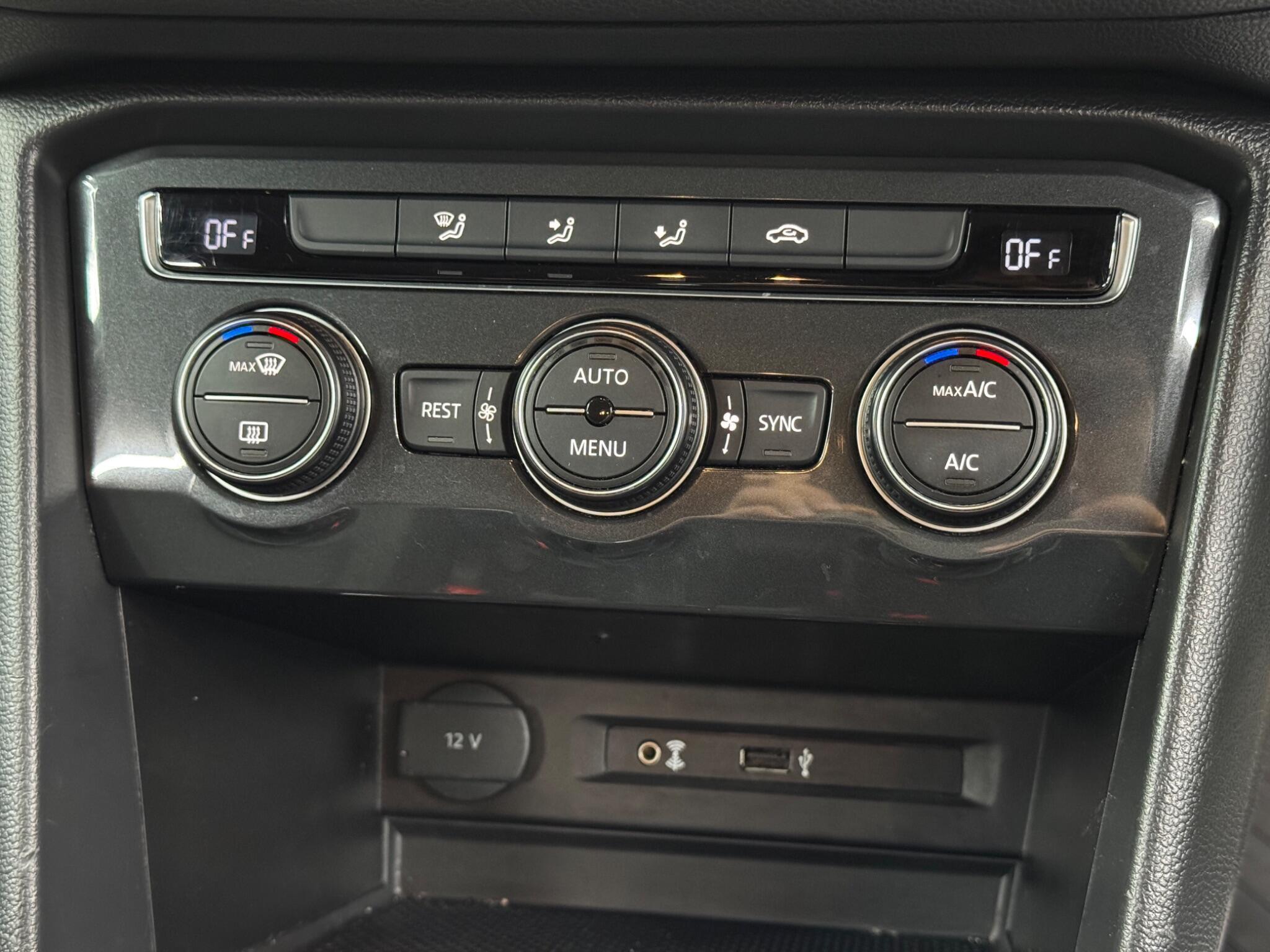 Volkswagen Tiguan - Image 29