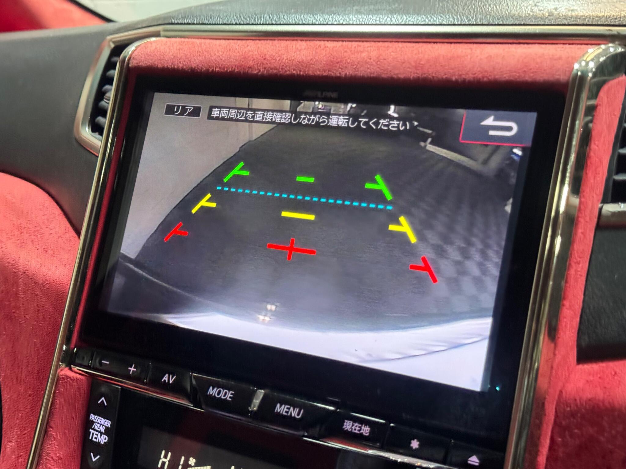 Toyota Alphard - Image 15