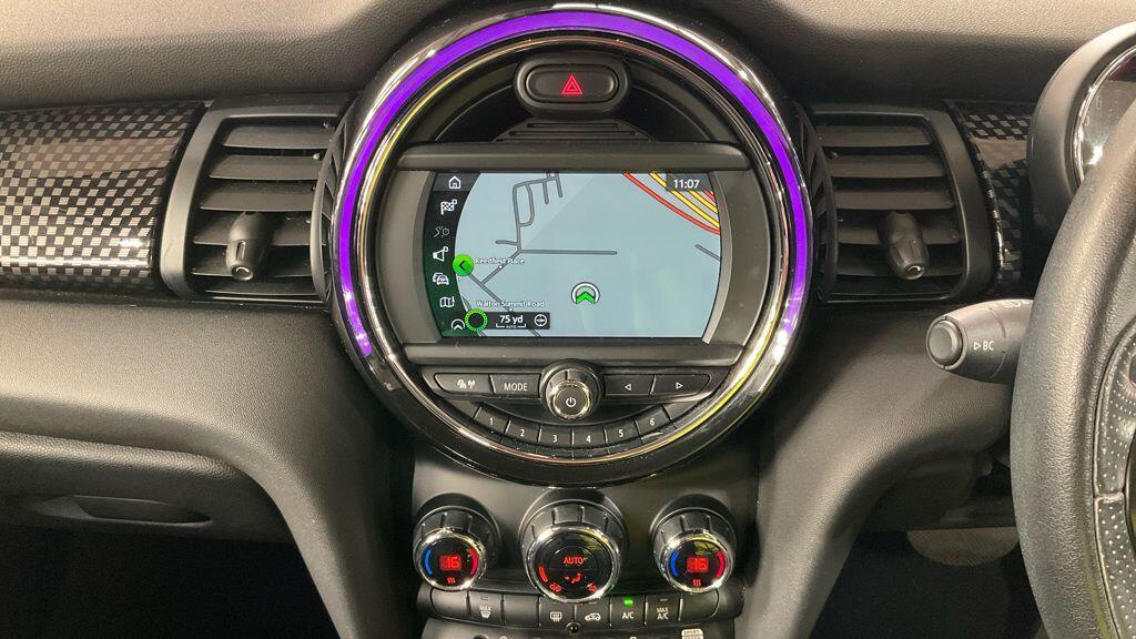 MINI Hatch - Image 3