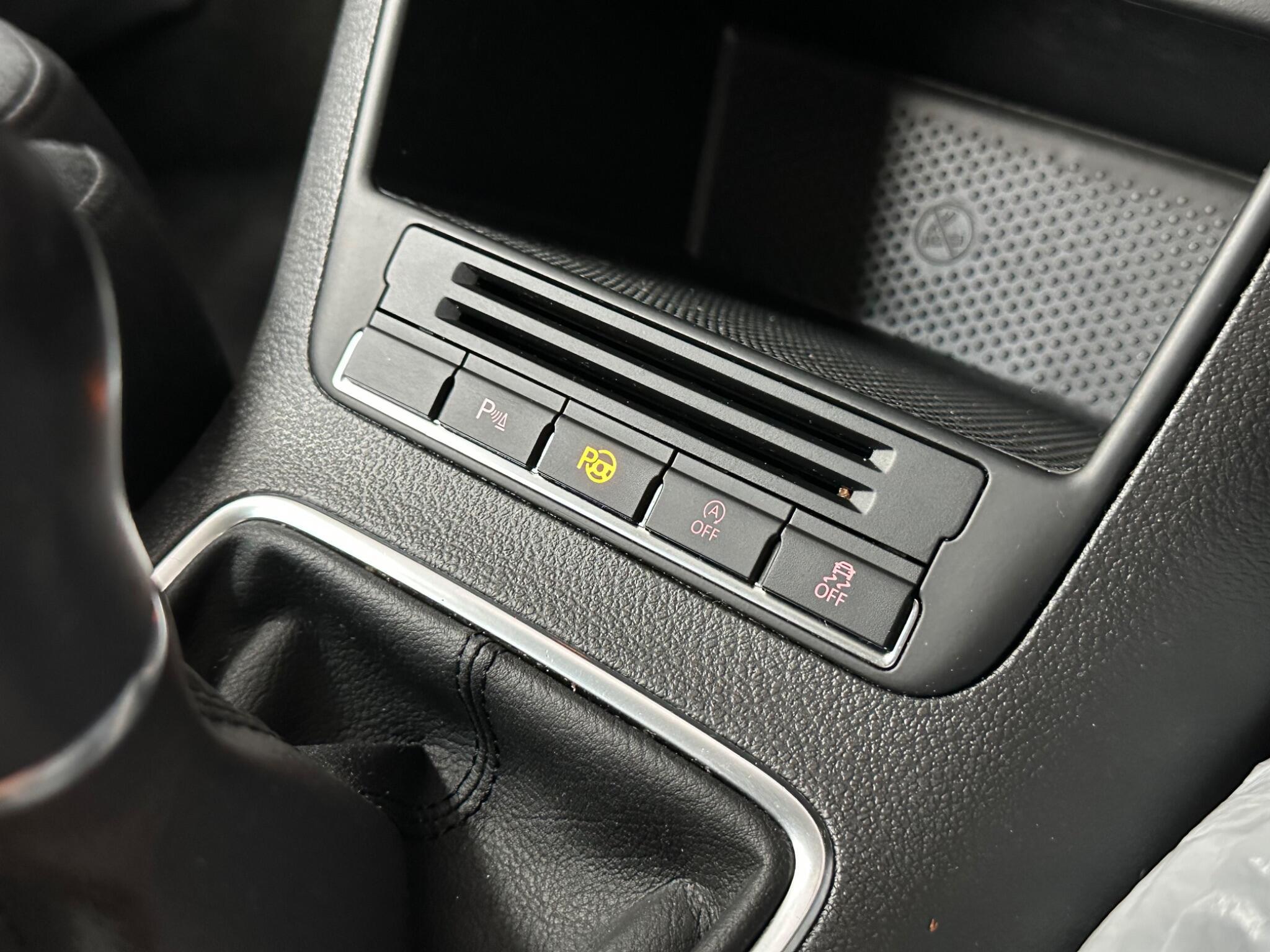 Volkswagen Tiguan - Image 20