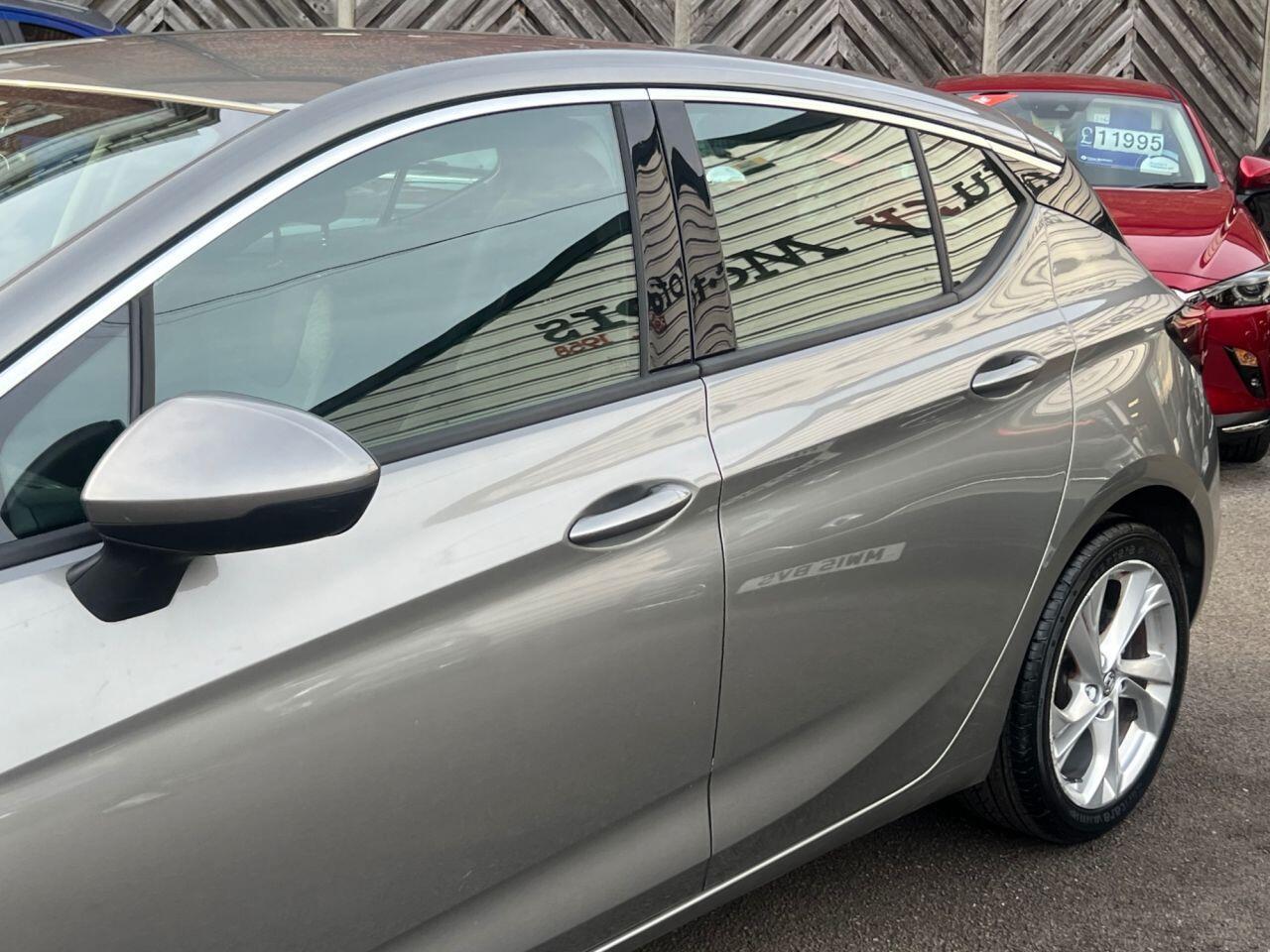 Vauxhall Astra - Image 12