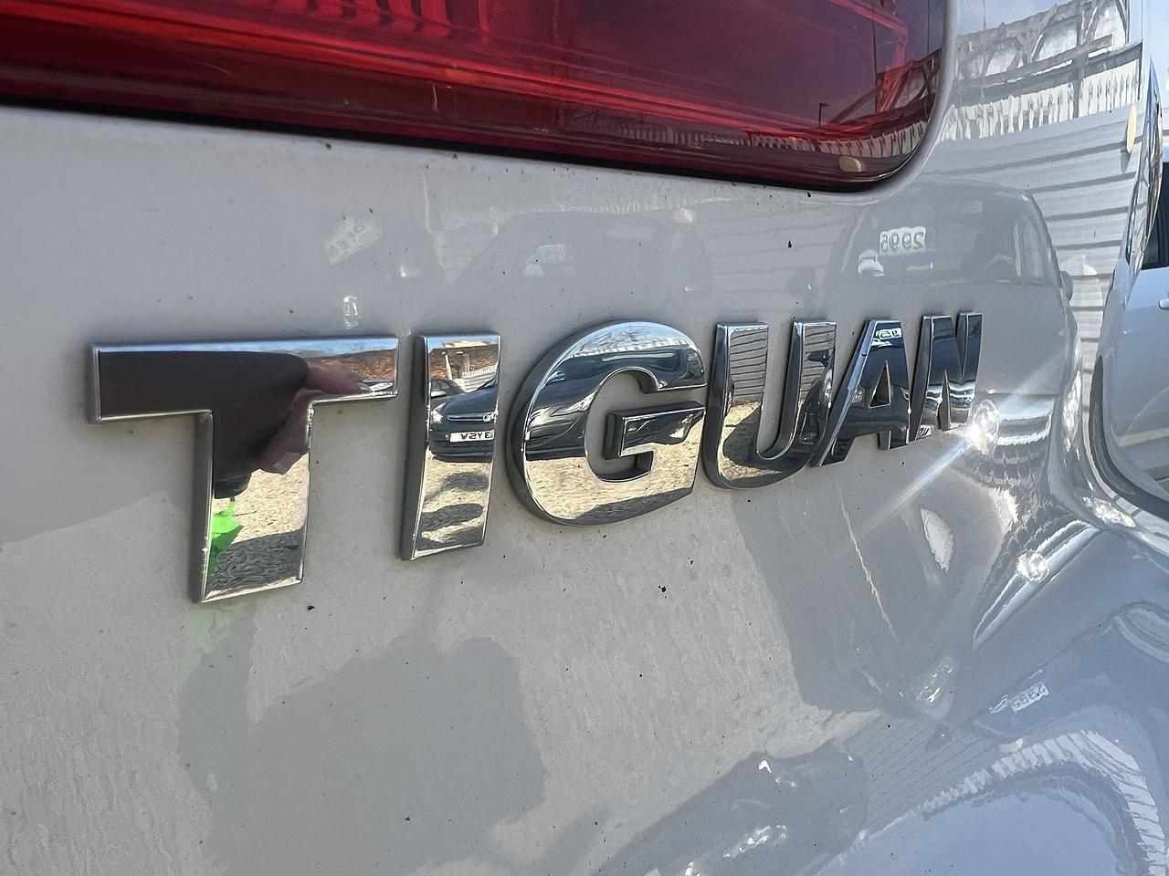 Volkswagen Tiguan - Image 8