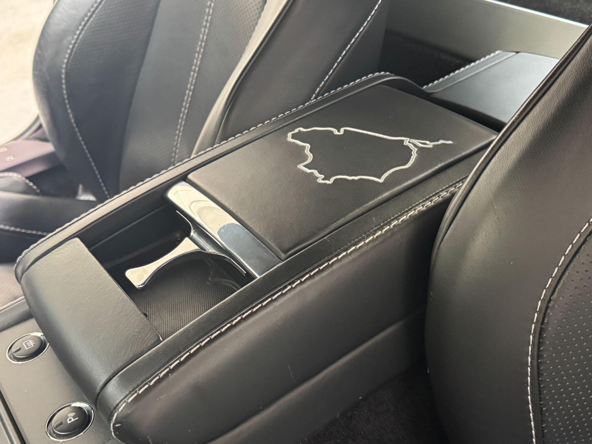 Aston Martin Vantage - Image 74