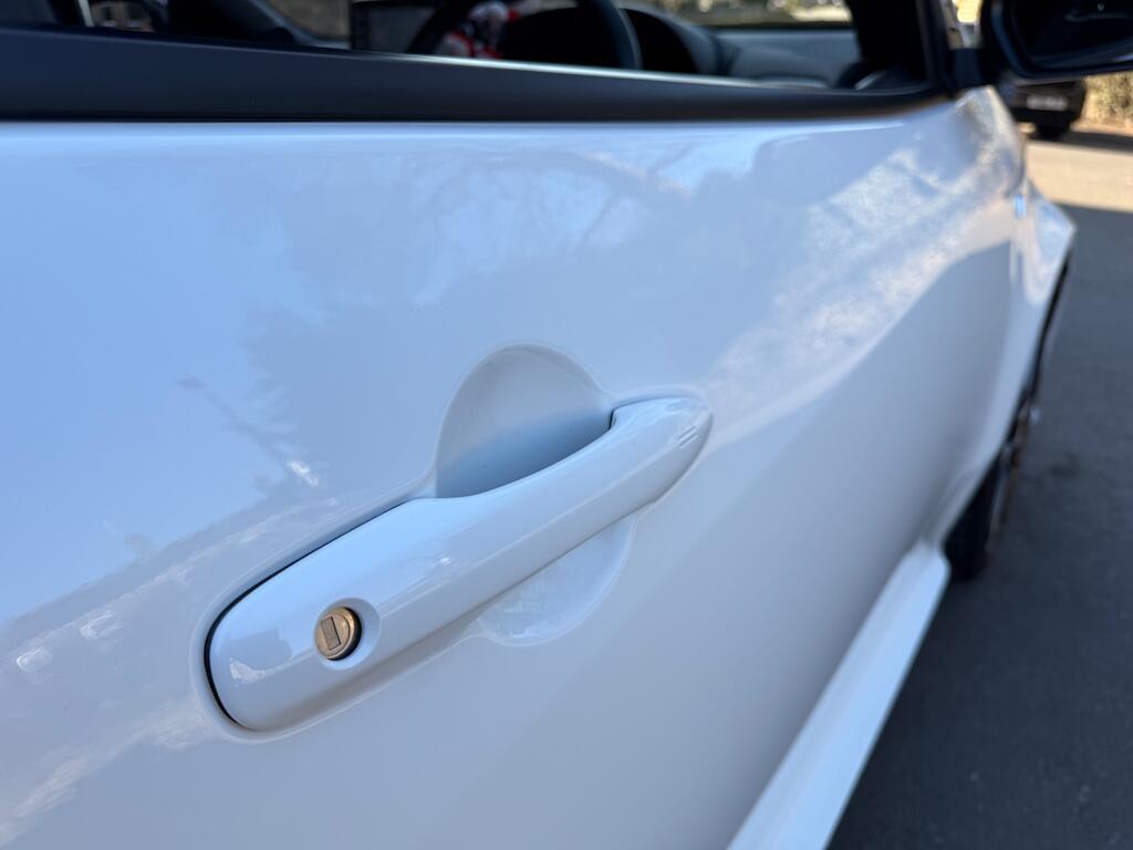 Toyota Yaris - Image 28