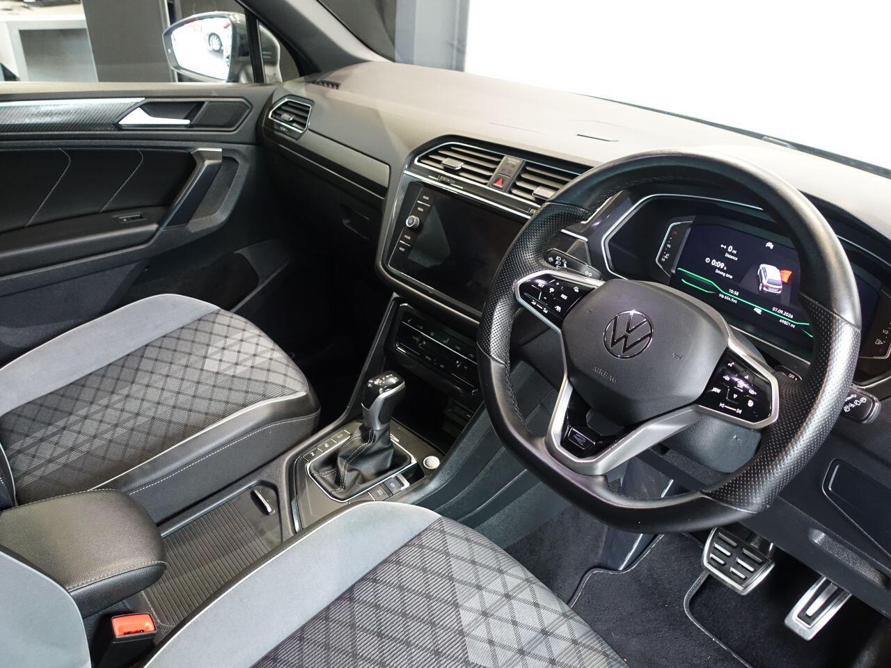 Volkswagen Tiguan - Image 2