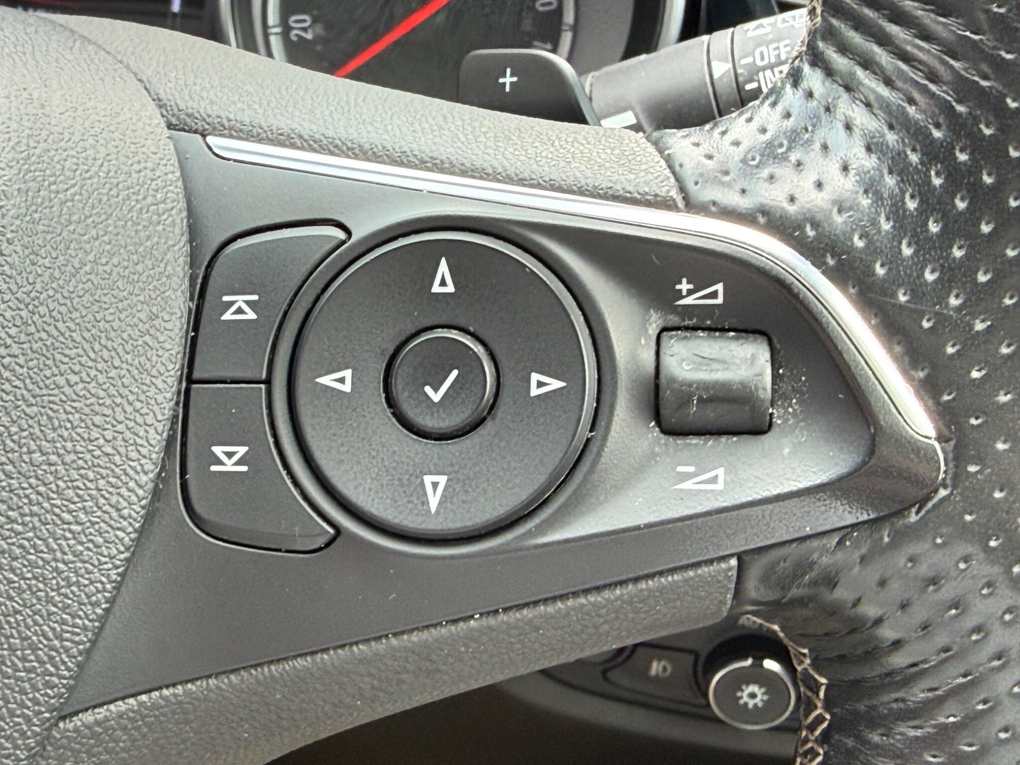 Vauxhall Insignia - Image 20