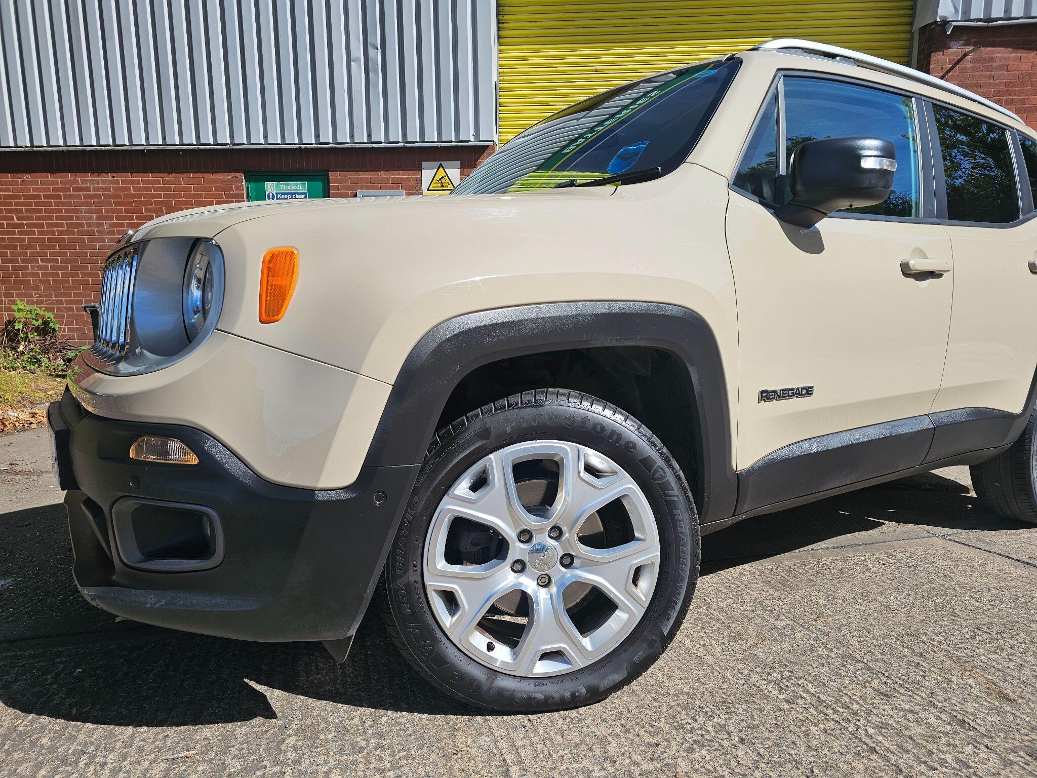 Jeep Renegade - Image 12
