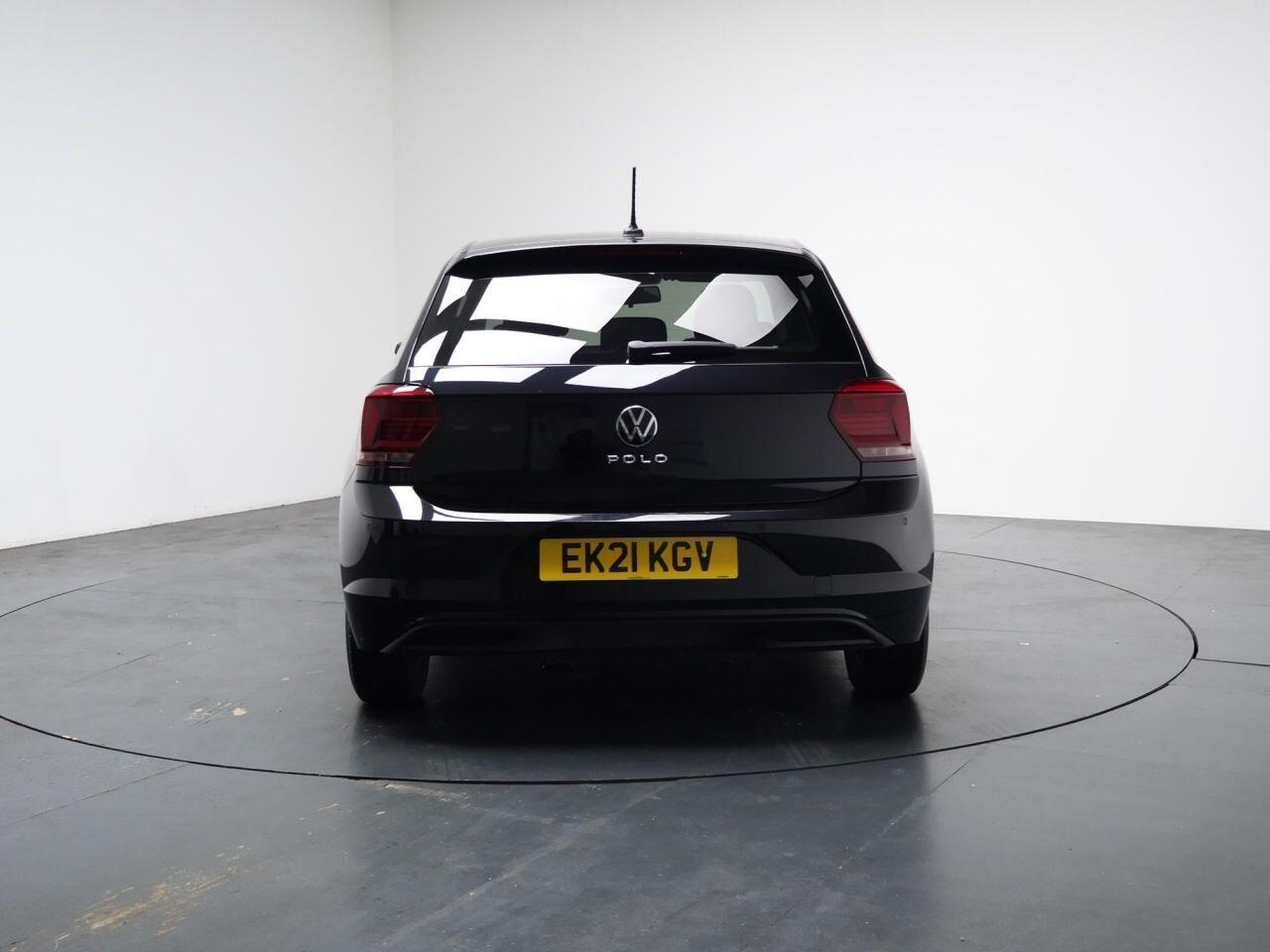 Volkswagen Polo - Image 11