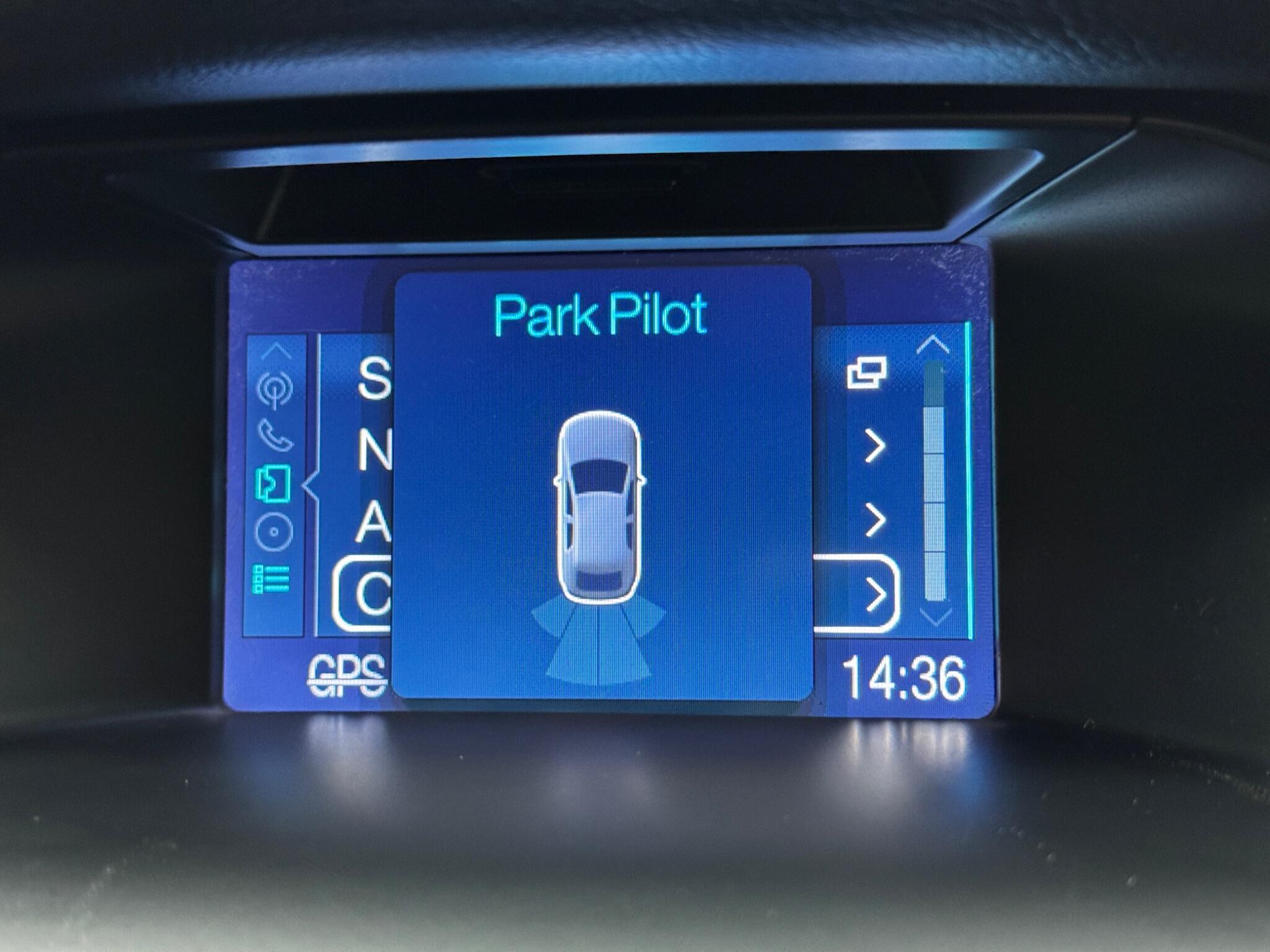 Ford Focus - Image 28