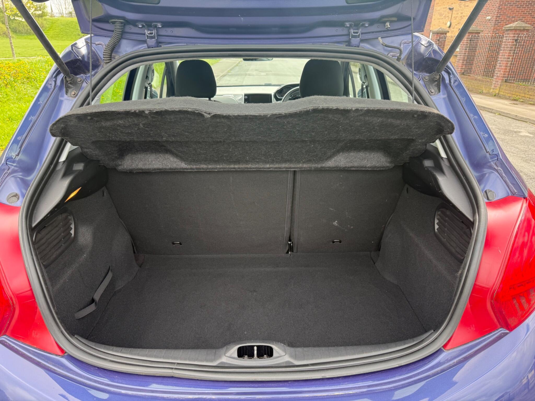 Peugeot 208 - Image 10