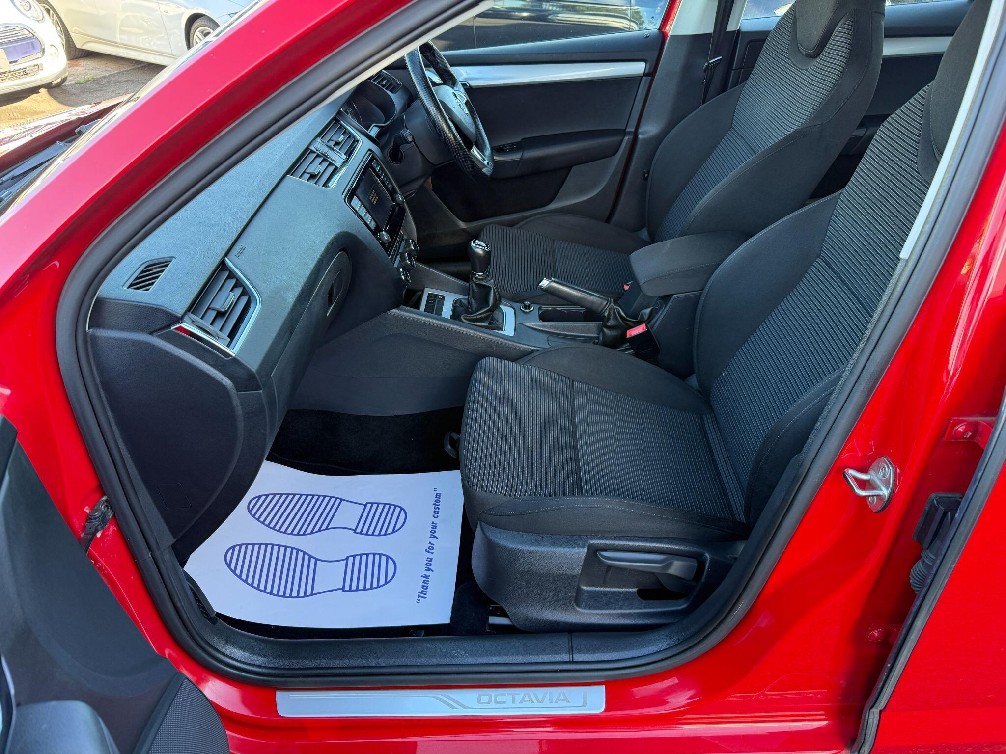 Skoda Octavia - Image 27