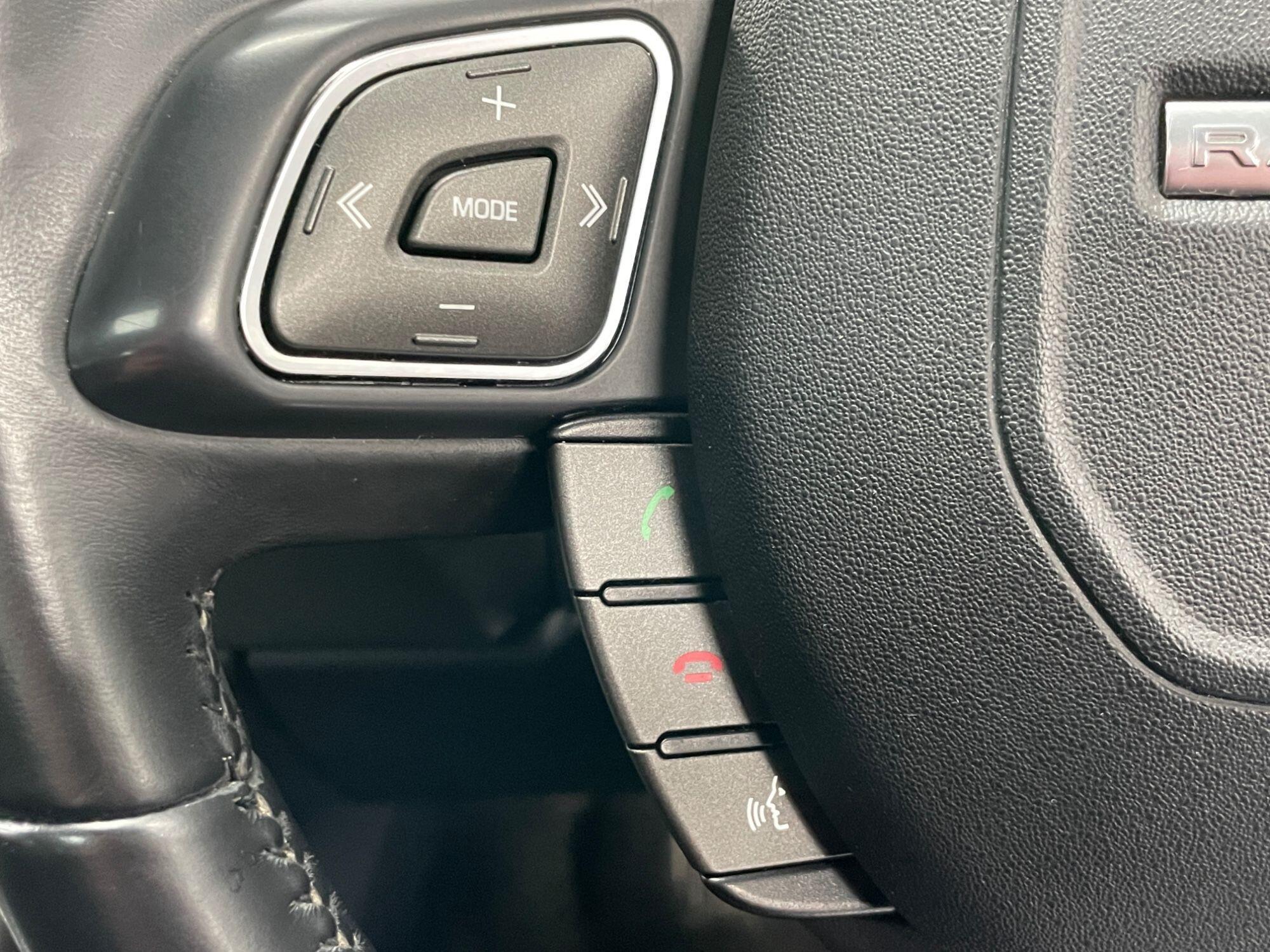 Land Rover Range Rover Evoque - Image 35