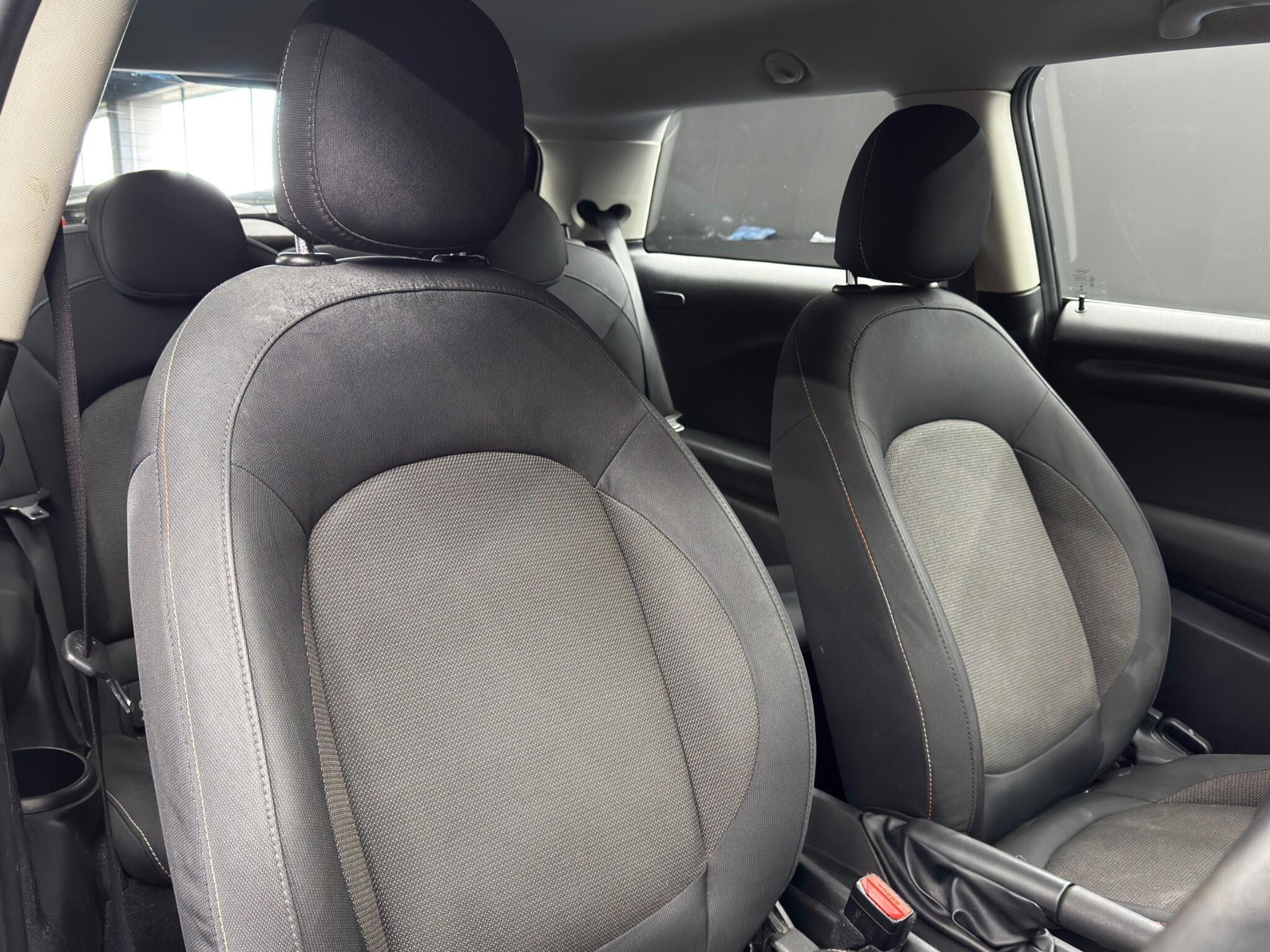 MINI Hatch - Image 12