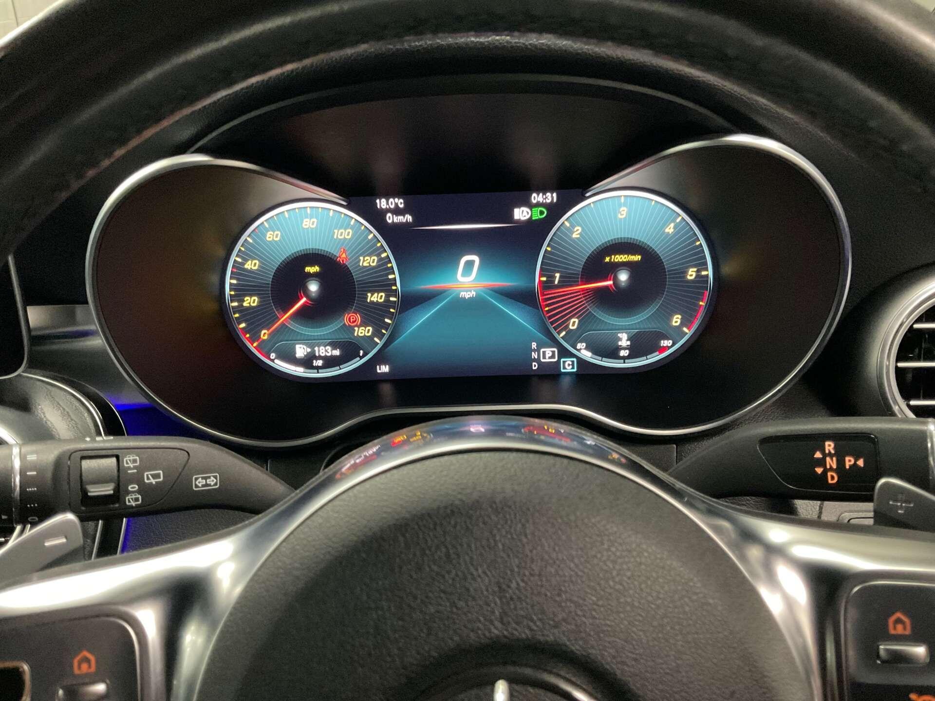 Mercedes GLC - Image 22