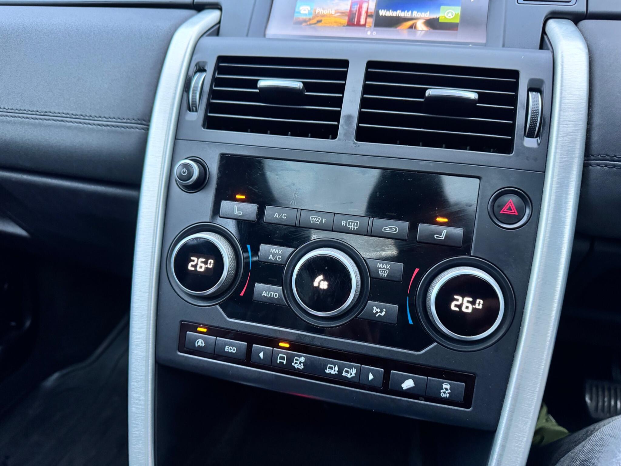 Land Rover DISCOVERY SPORT - Image 6