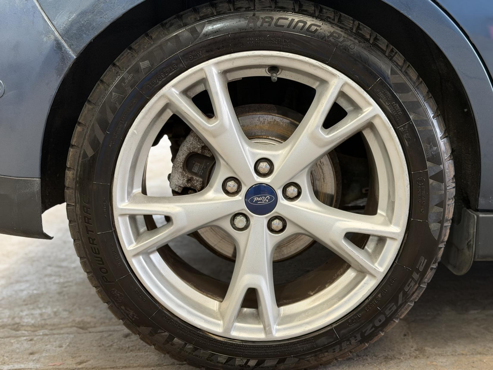 Ford C-MAX - Image 13