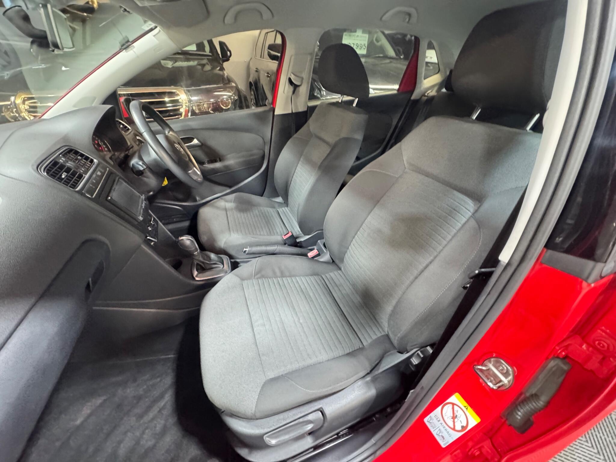 Volkswagen Polo - Image 9