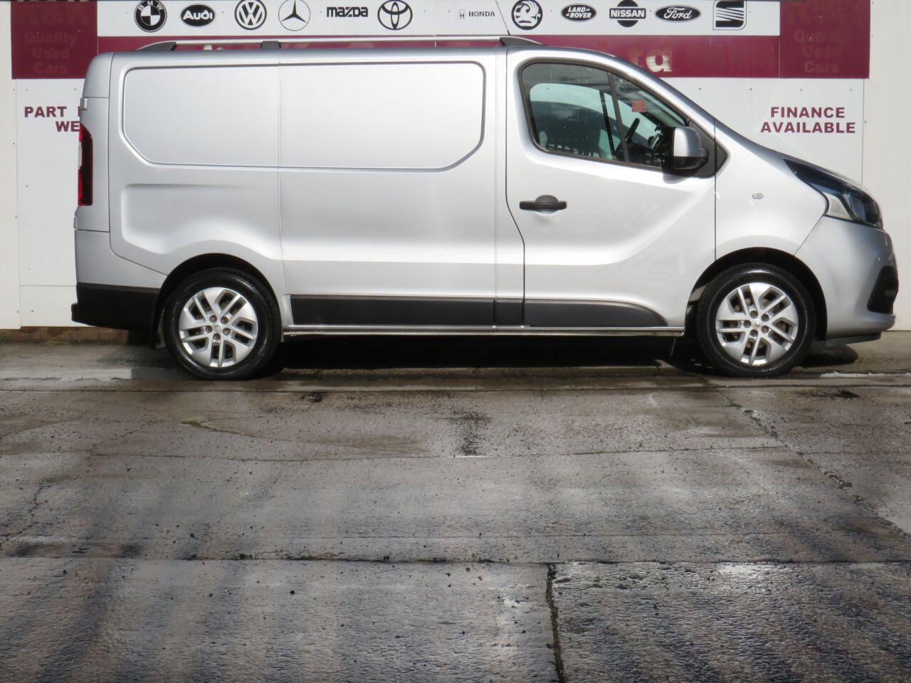 Renault Trafic - Image 2