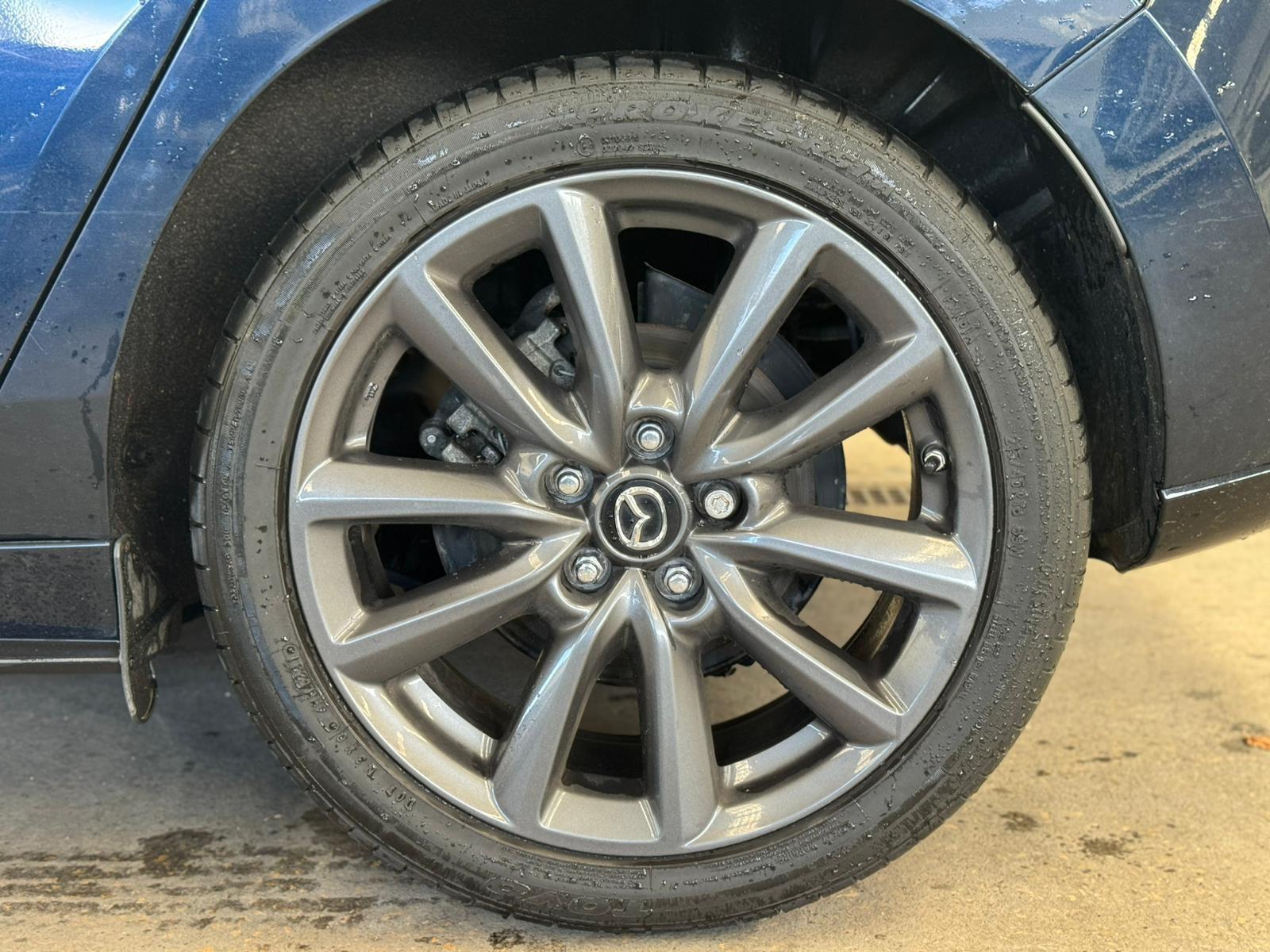 Mazda MAZDA3 - Image 8