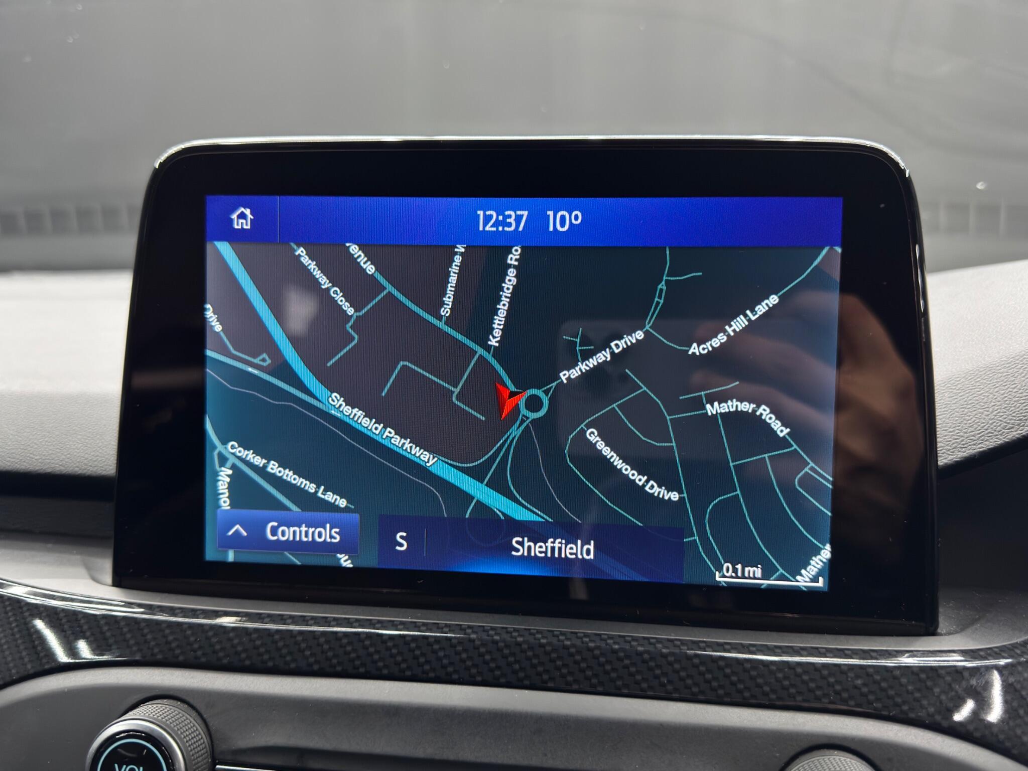 Ford Focus - Image 29
