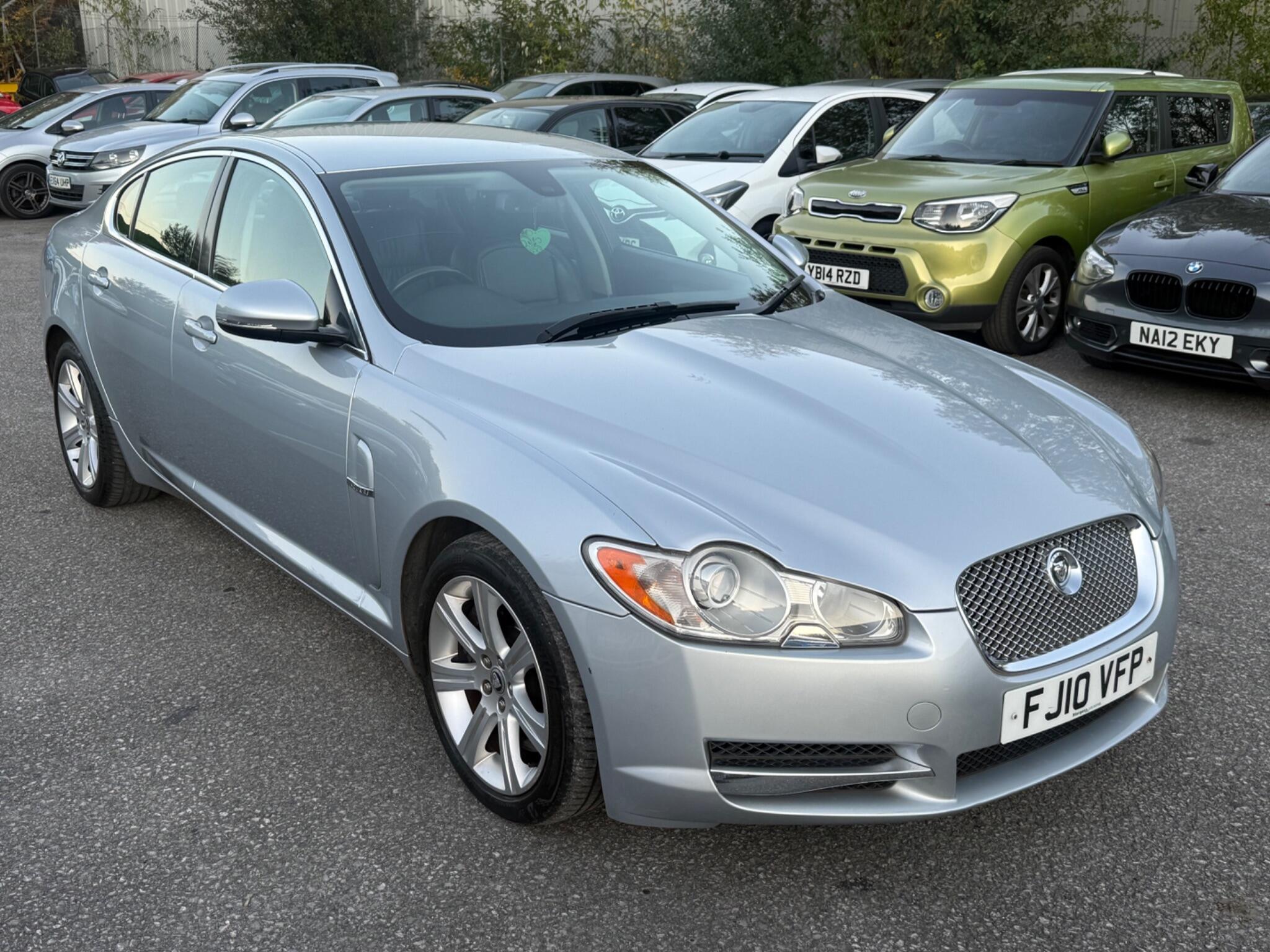 Jaguar XF - Image 3