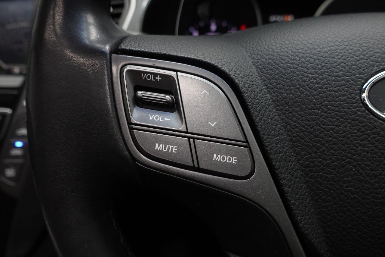 Hyundai Santa Fe - Image 32