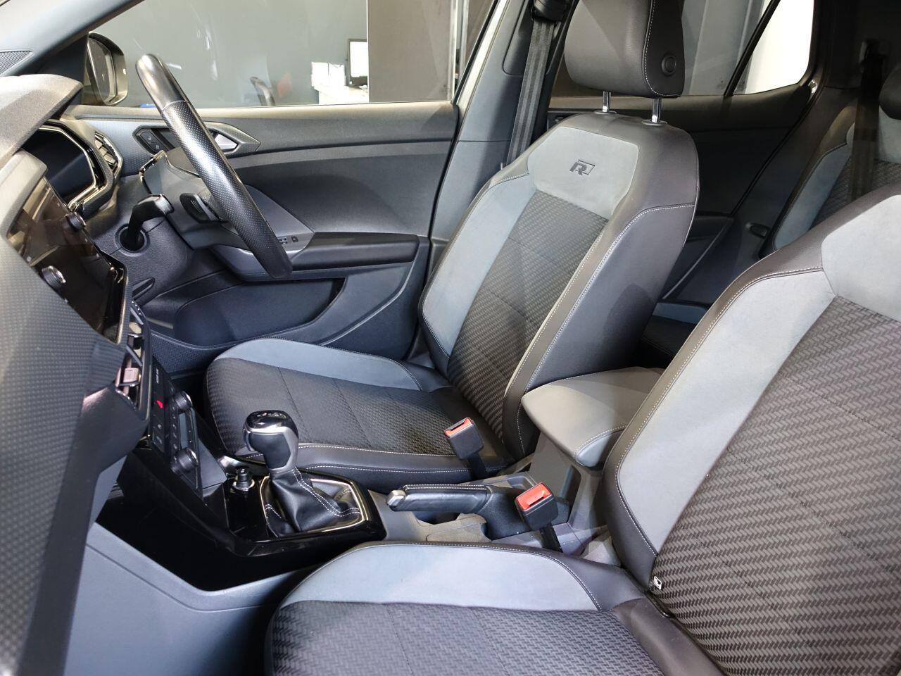 Volkswagen T-Cross - Image 12