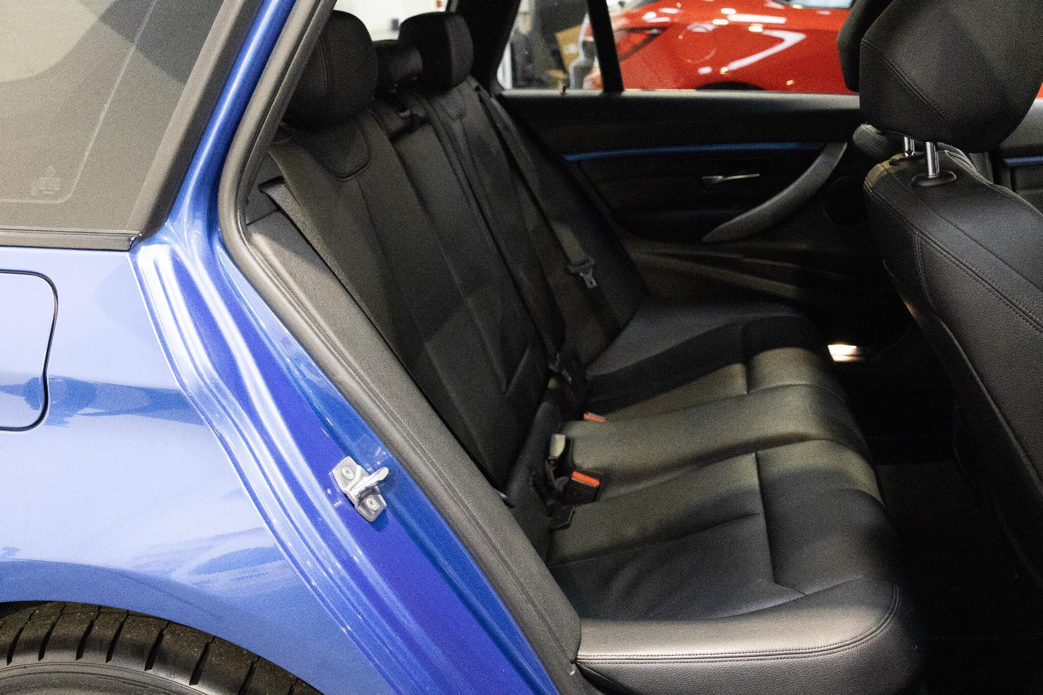 BMW 3 Series - Image 37