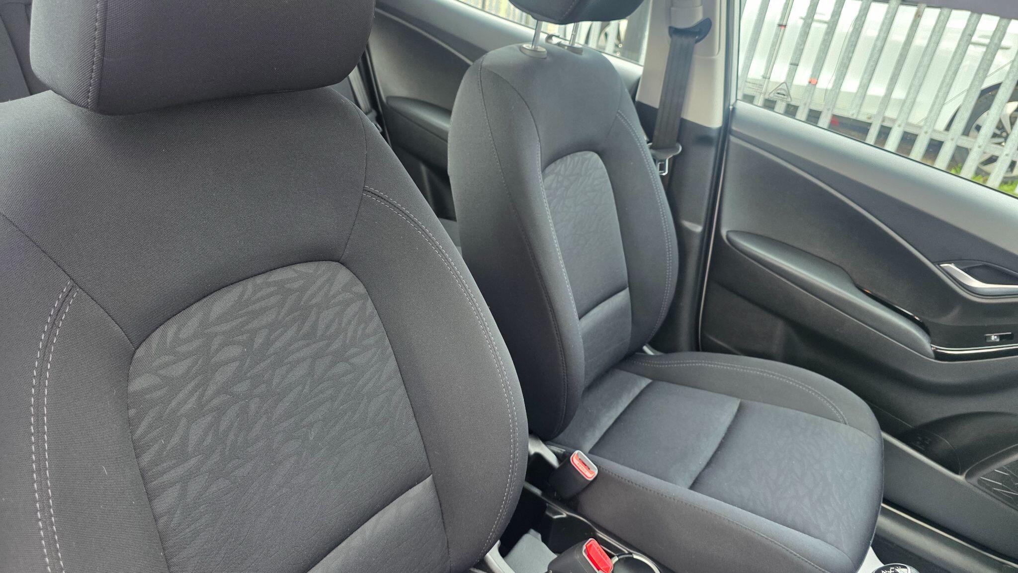 Hyundai ix20 - Image 27