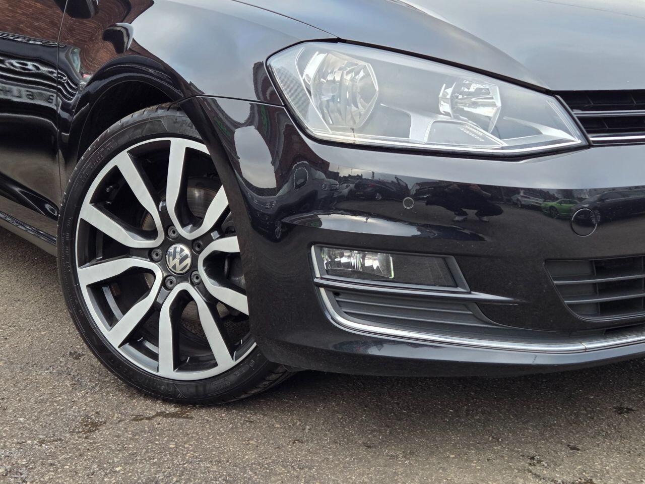 Volkswagen Golf - Image 18