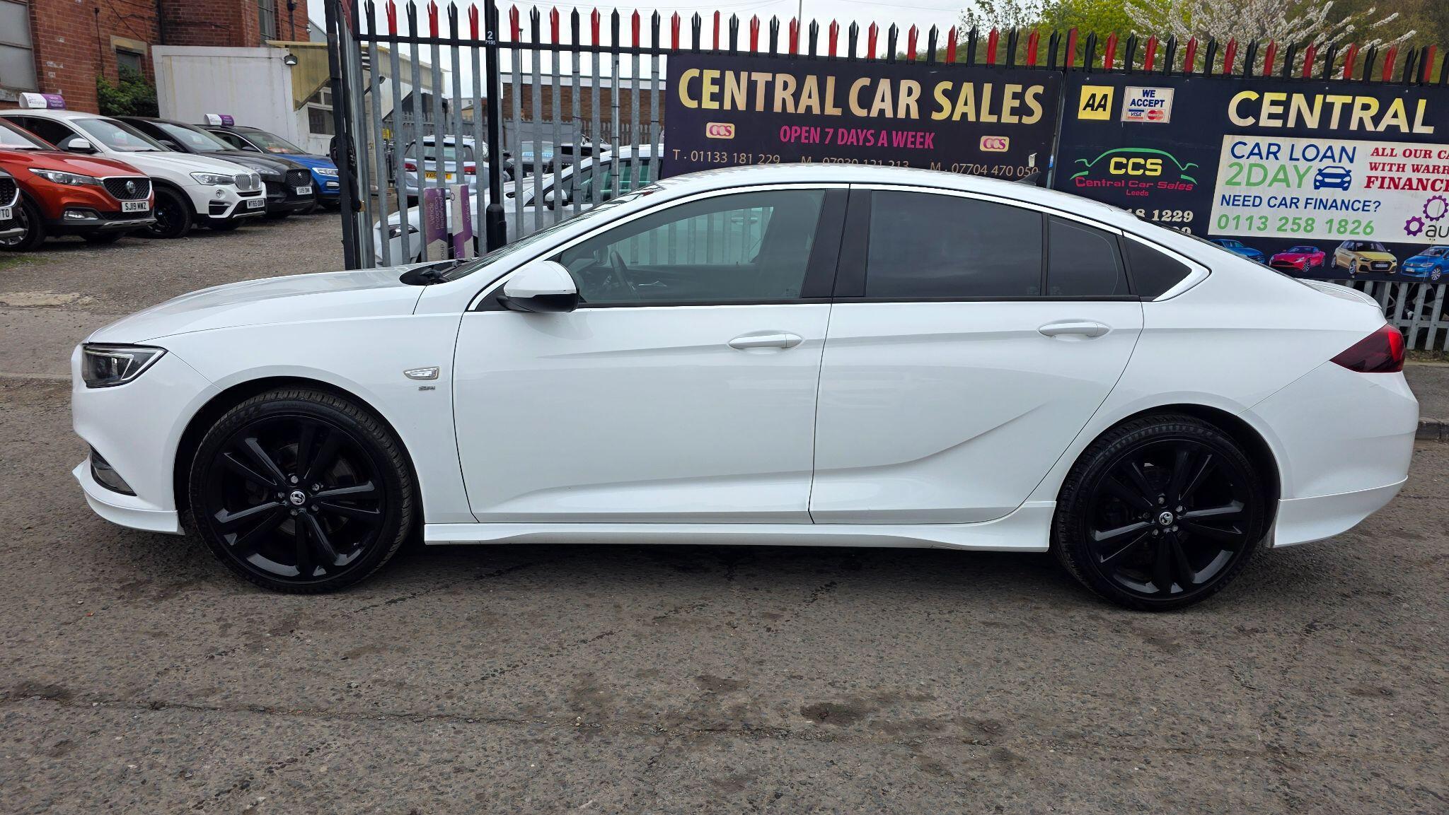 Vauxhall Insignia - Image 17