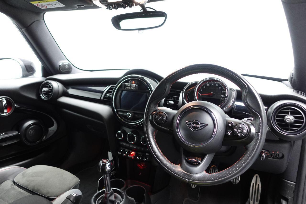 MINI Hatch - Image 26