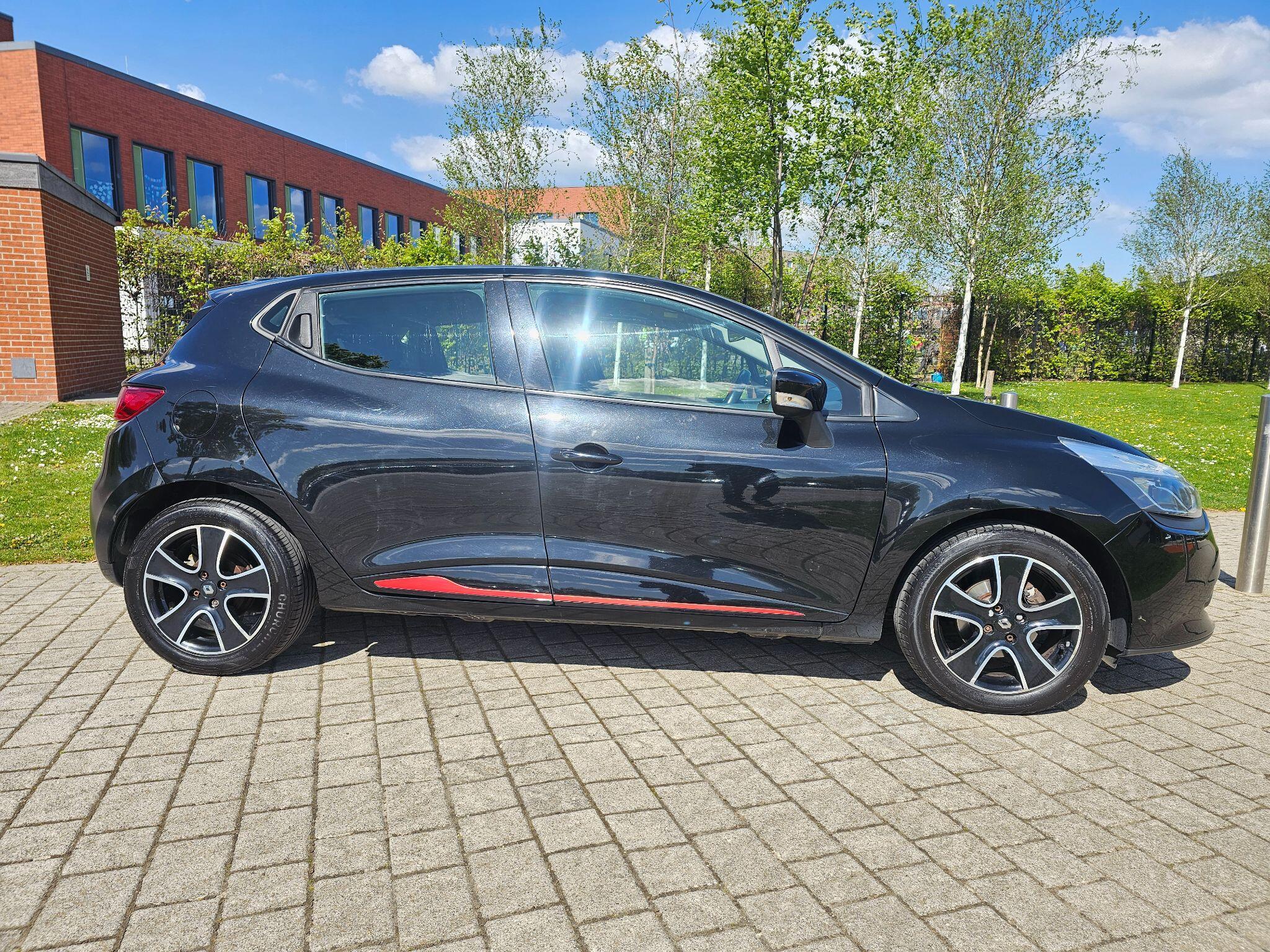 Renault Clio - Image 20