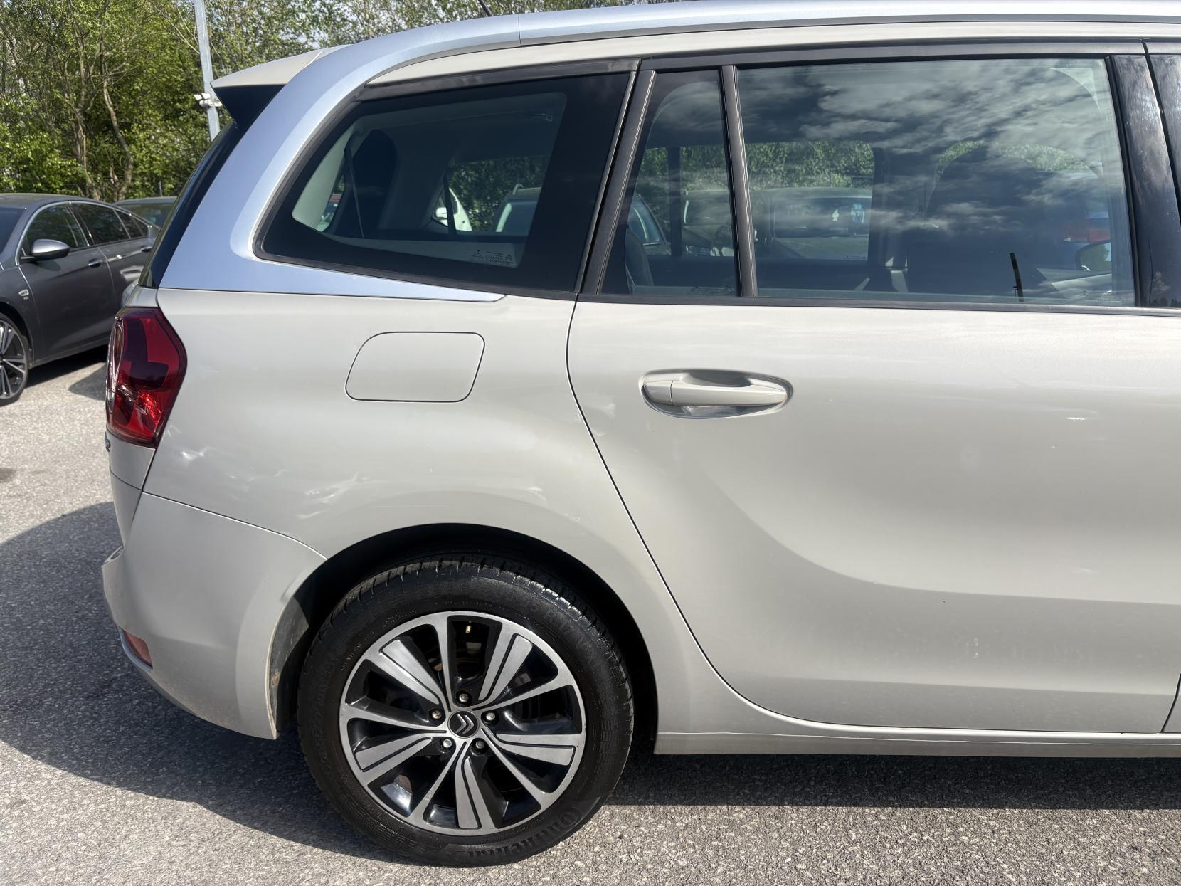 Citroen Grand C4 Picasso - Image 21