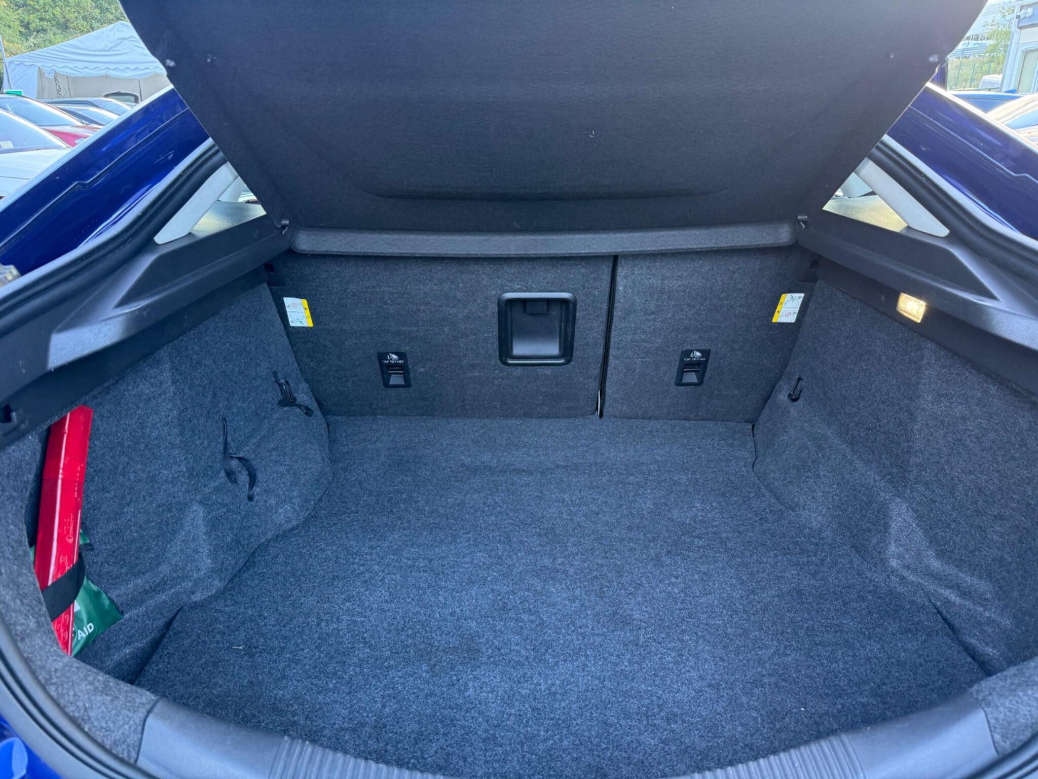 Ford Mondeo - Image 50