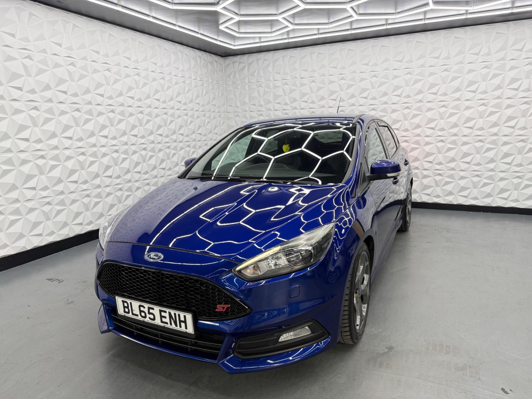 Ford Focus - Image 5
