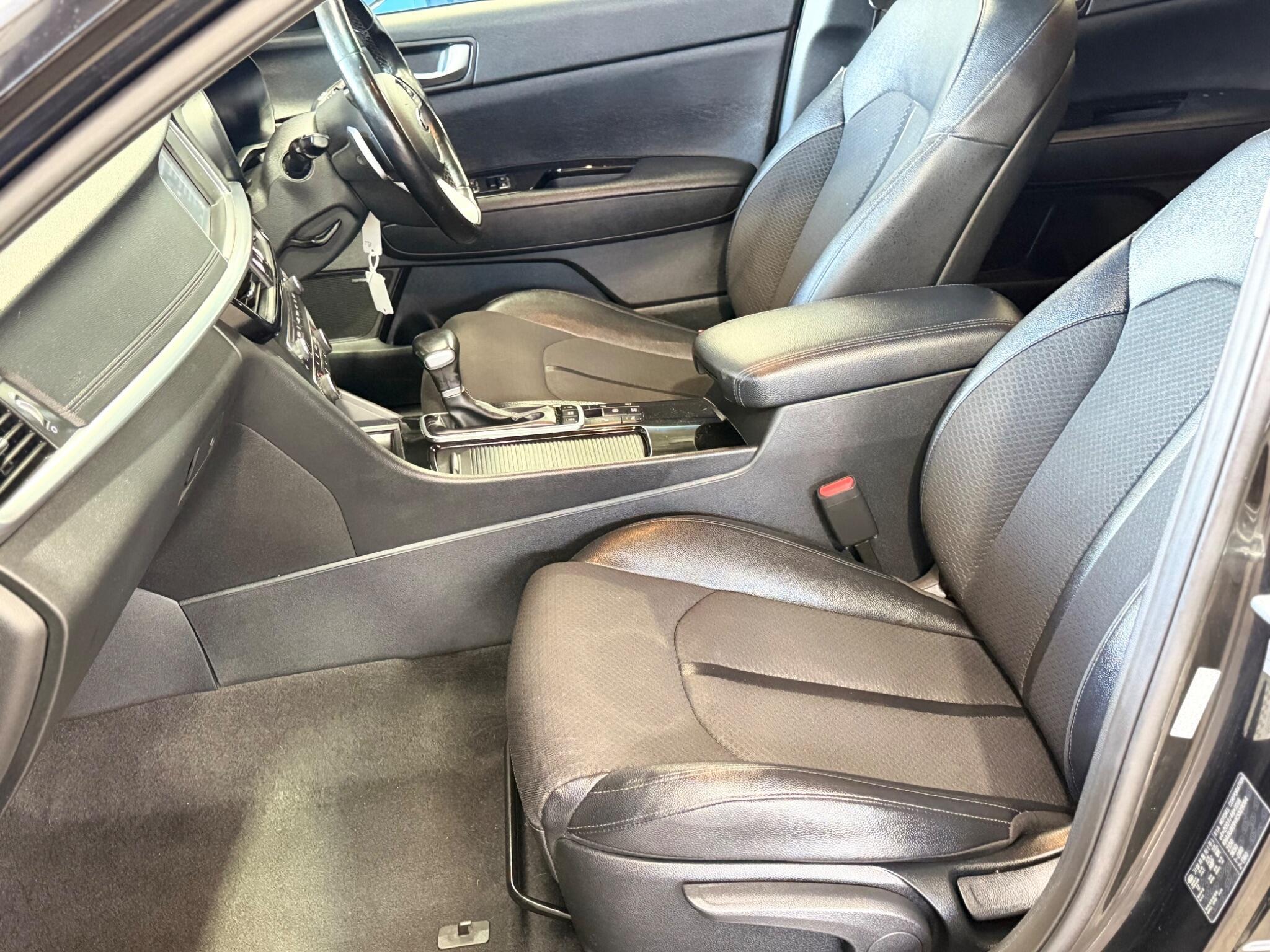 Kia Optima - Image 43