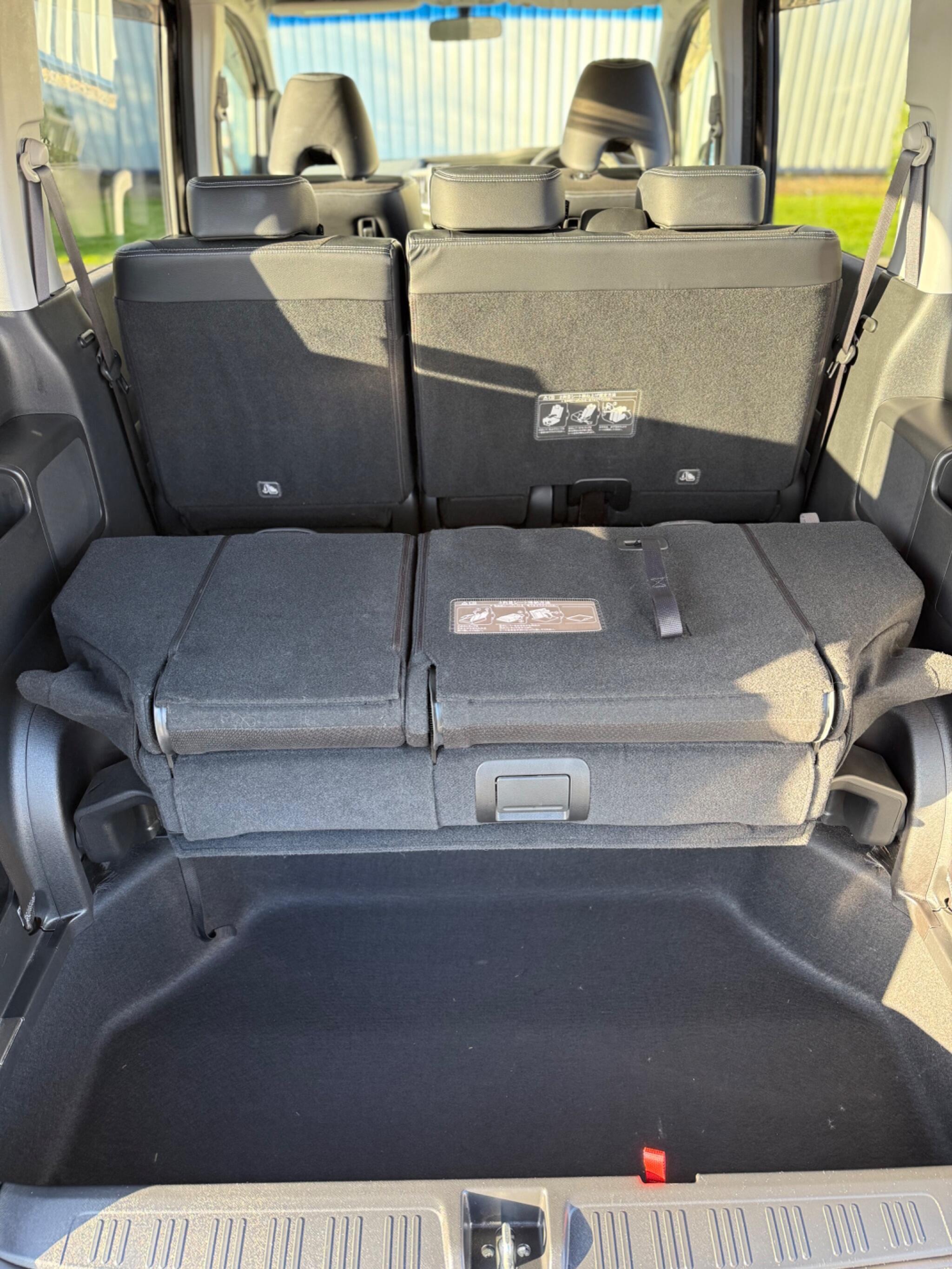 Honda Stepwagon - Image 28