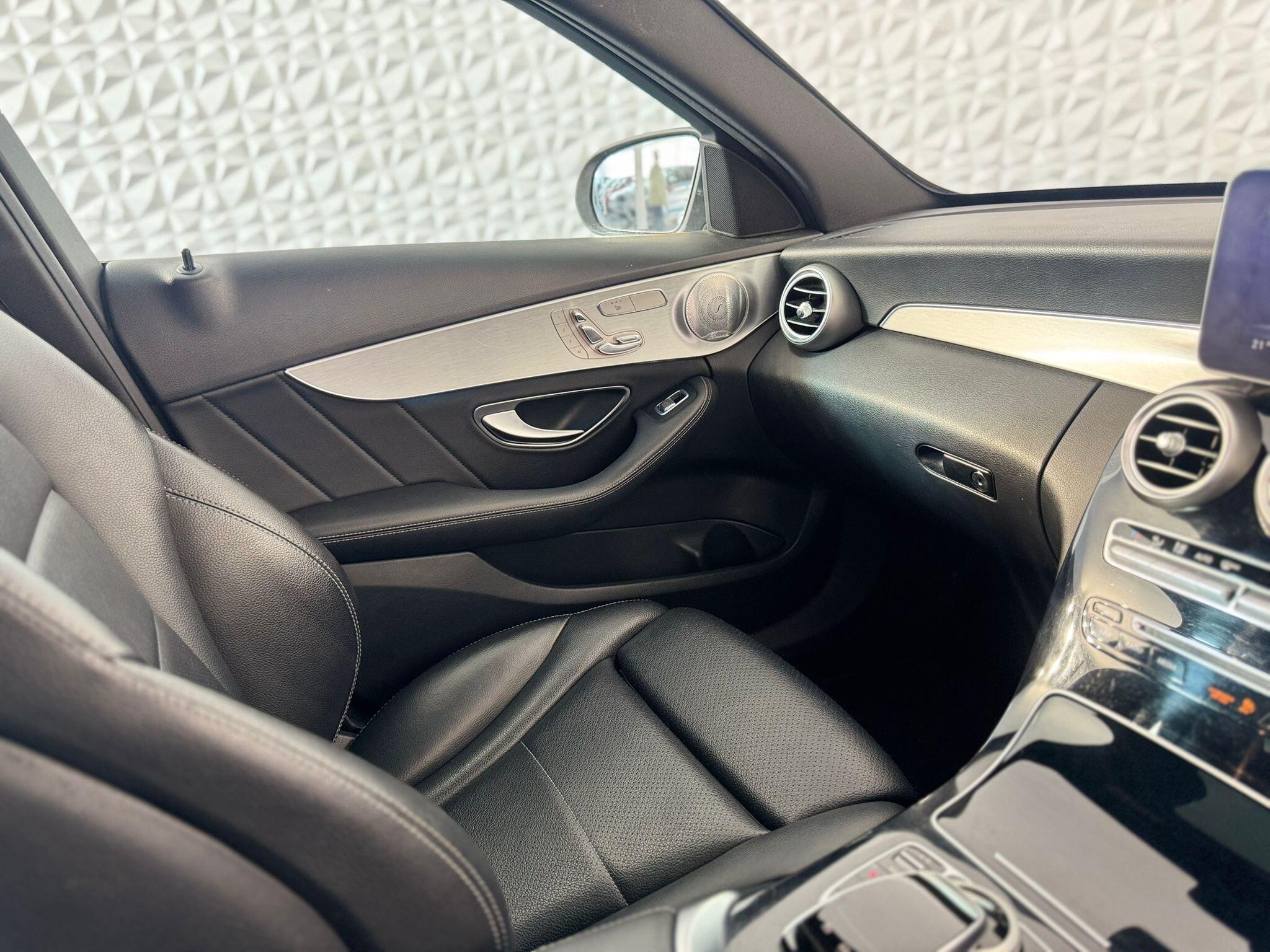 Mercedes C Class - Image 40